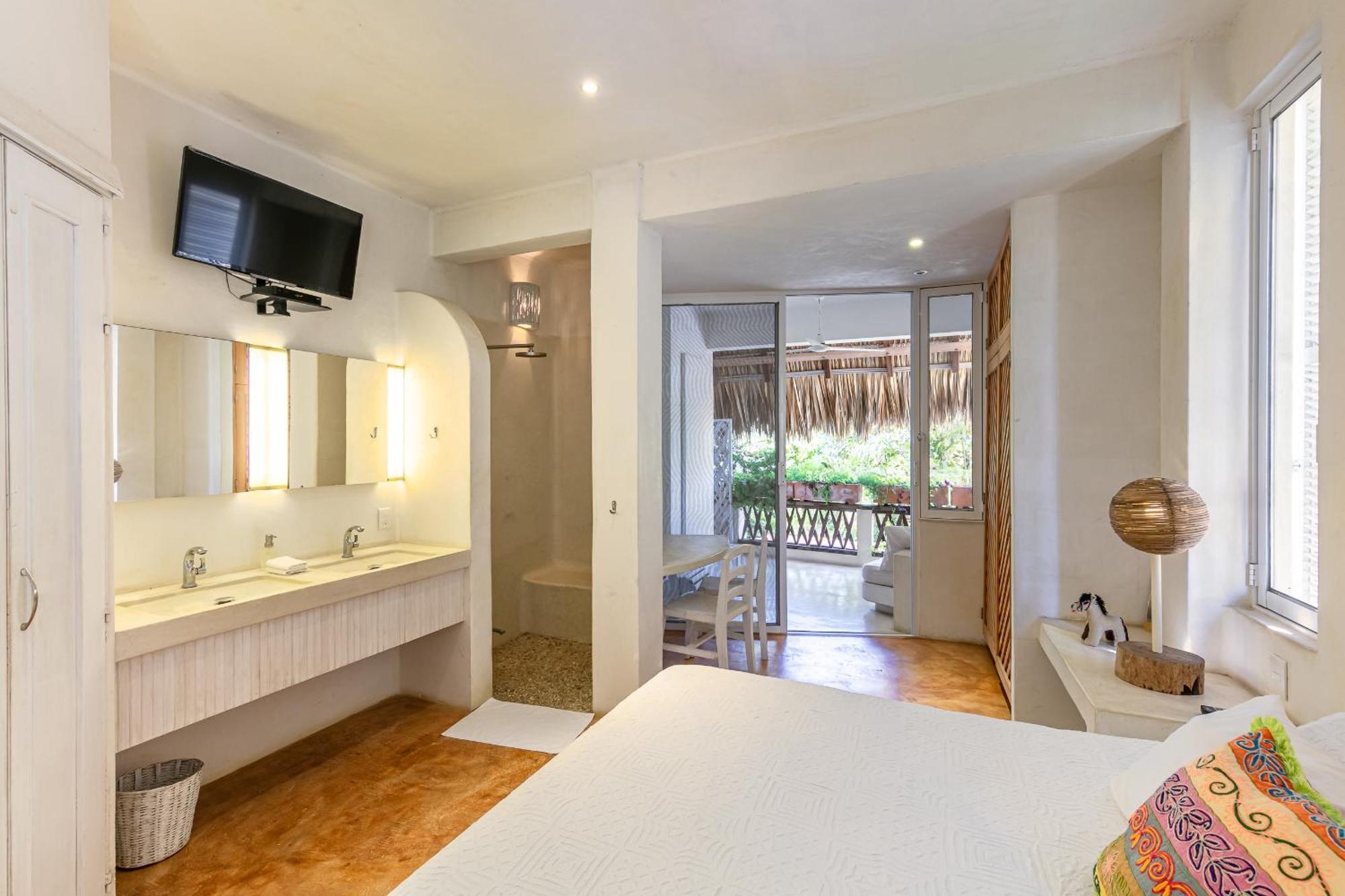 Villa Maria Bed And Breakfast ปูแอร์โตเอสกอนดิโด ภายนอก รูปภาพ